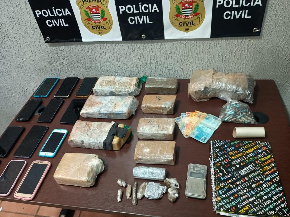Foto 1 de 5 — Operação conjunta entre Polícia Civil e Militar desarticula pontos de tráfico em Dobrada